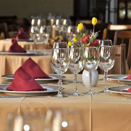Hotel Averroes 3*