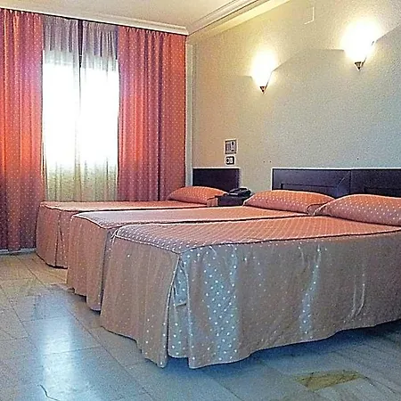 Averroes 3* Cordoba