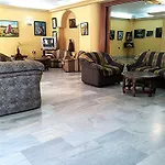Averroes Otel